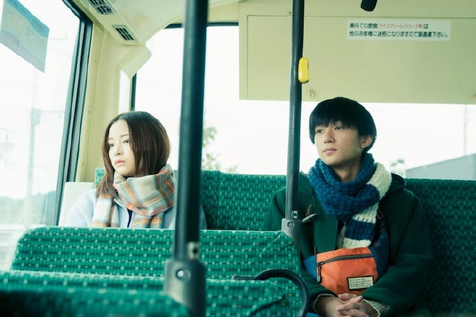 广濑铃《水流向大海》发布新剧照