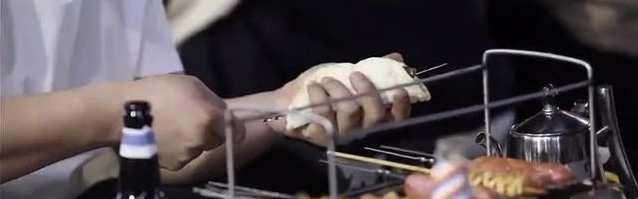 比淄博烧烤更火热的是什么？